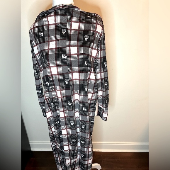 ⭐️ Sleep Studio Onesie- size medium - Picture 4 of 7